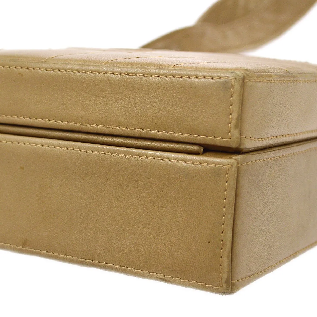 CHANEL 1997-1999 Chevron Box Bag Beige Lambskin 91386