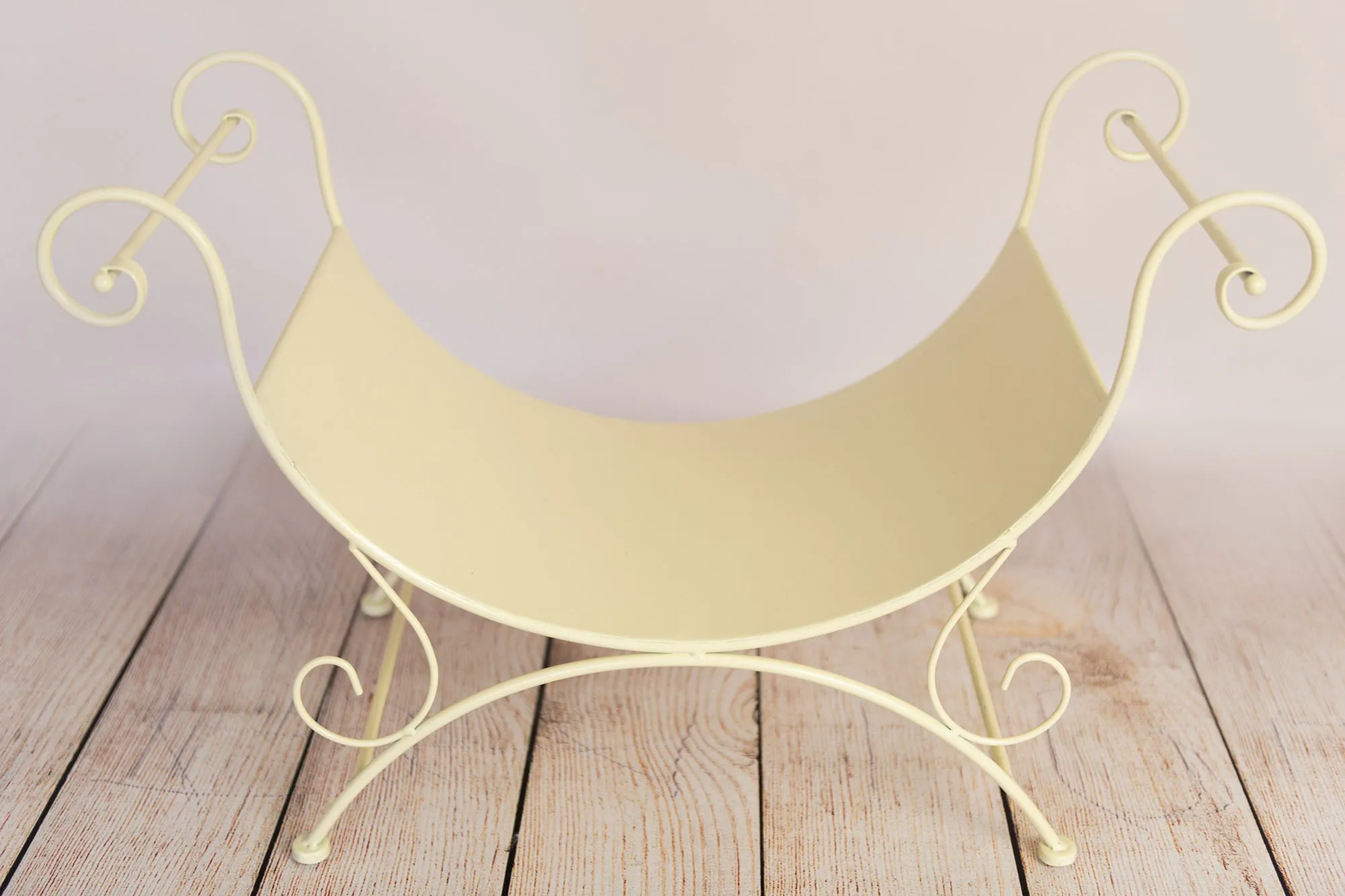 Curved Vintage Bench - Metallic-LightYellow