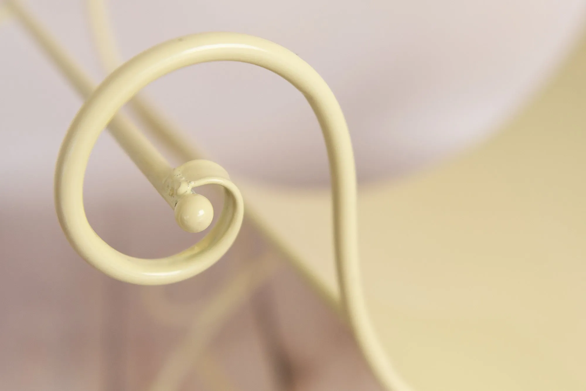 Curved Vintage Bench - Metallic-LightYellow