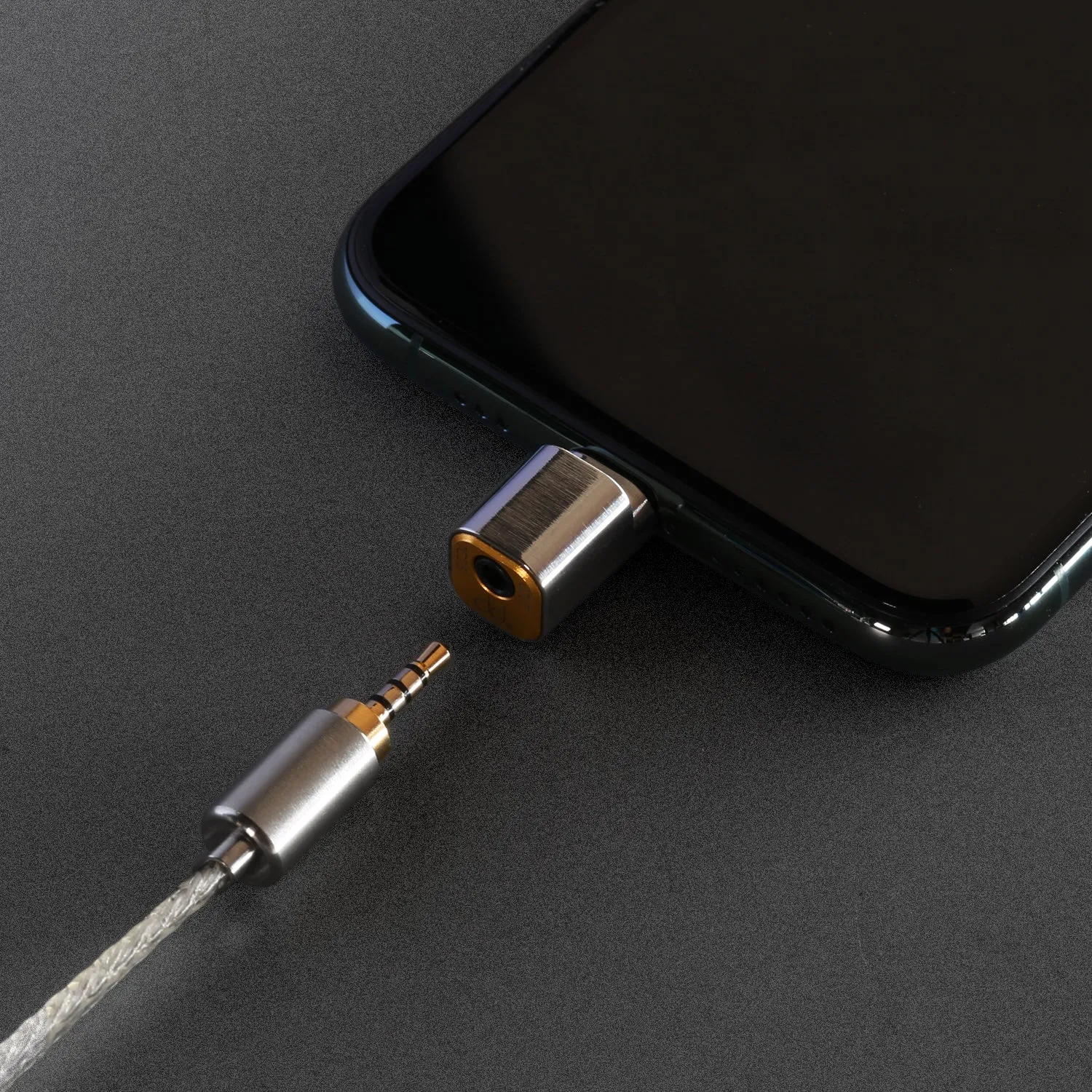 ddHiFi TC25i Lightning to 2.5mm Headphone Adapter