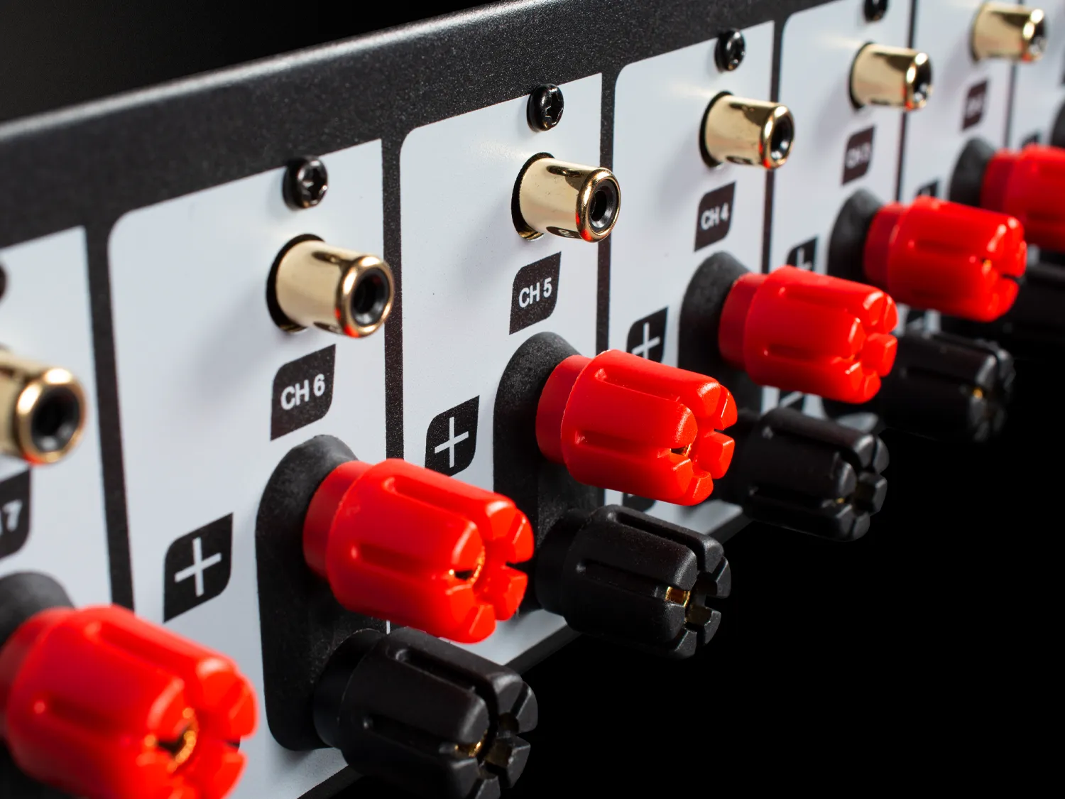 High-Performance Emotiva BasX A7 Seven-Channel Home Theater Power Amplifier