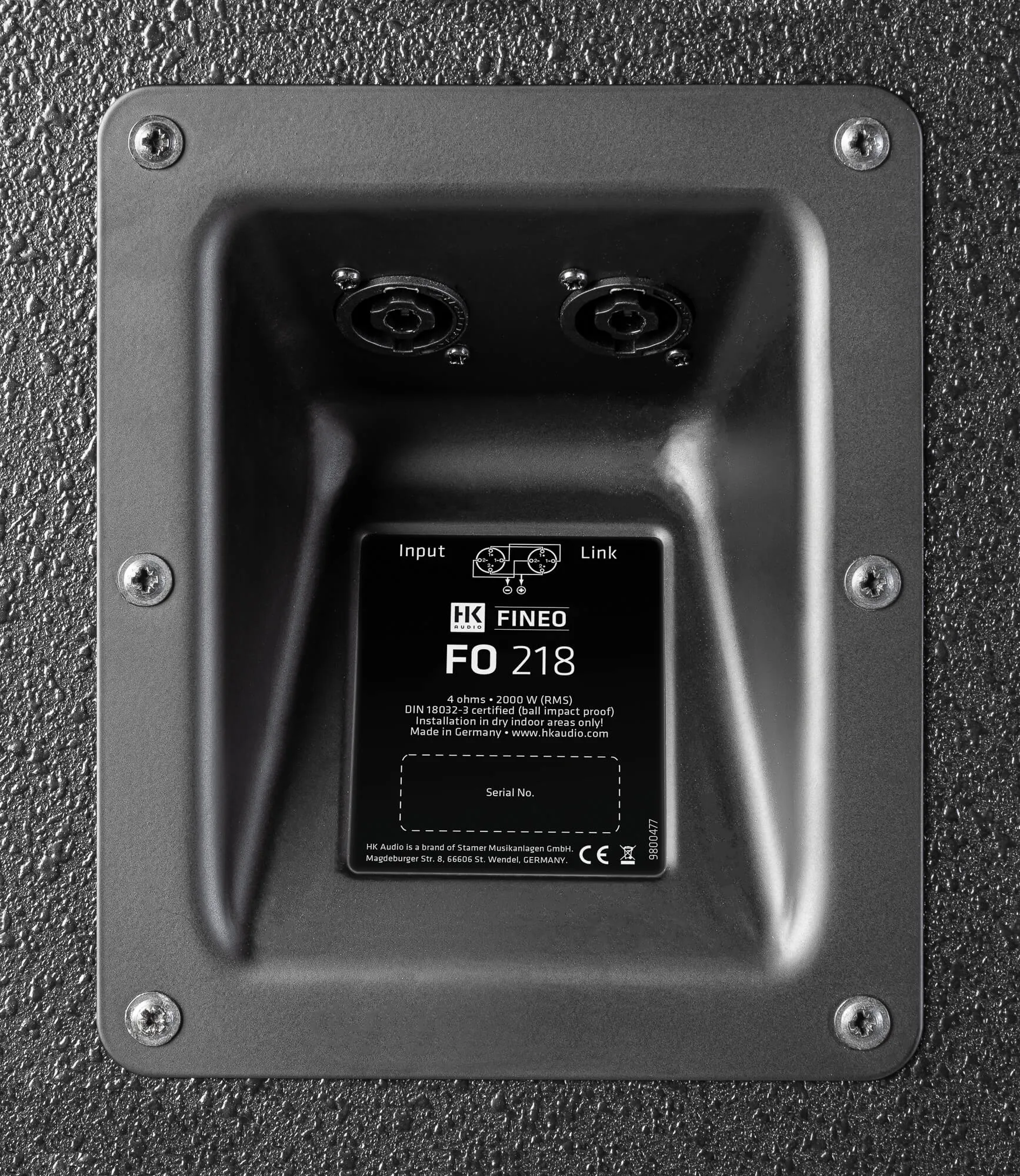 HK Audio FINEO FO S218 4000 Watt Install Sub Reflex 4 ohm (Black) - 2x18"