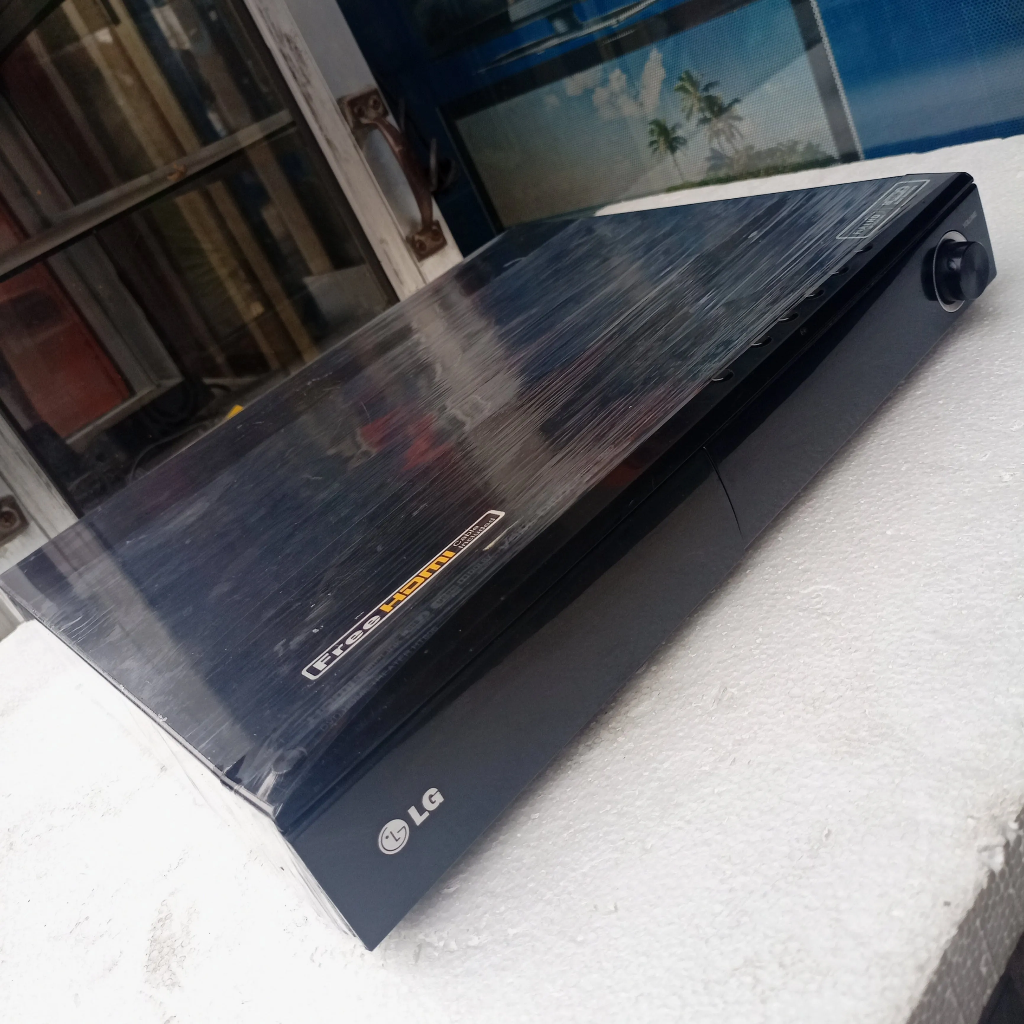 LG HT806 5.1Ch 850Watts DVD Home Theater Machine Head - London Used