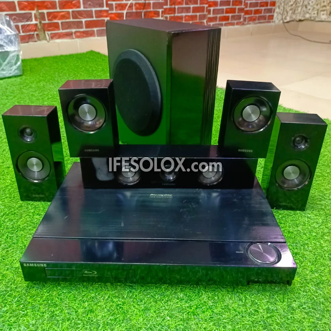 Samsung HT-C5900 5.1Ch 1000Watts Blu-ray 3D DVD Home Theater Complete Set (USB, Aux, FM, Optical, HDMI) - Foreign Used
