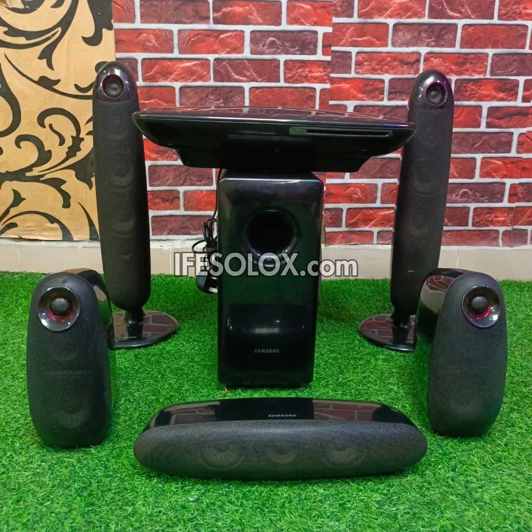 Samsung HT-X715 5.1 Channel 800W Bluetooth DVD Home Theater System - Complete Set with USB, Aux, and FM Radio (Pre-Owned)