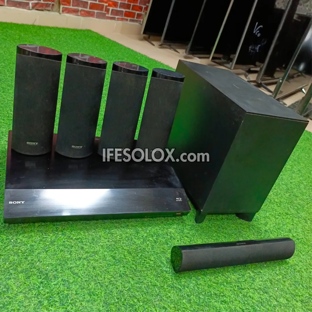 **Sony BDV-E380 5.1 Channel 1000W Smart 3D Blu-ray Home Theater System - WiFi, HDMI, USB, and Aux Connectivity (Used)**