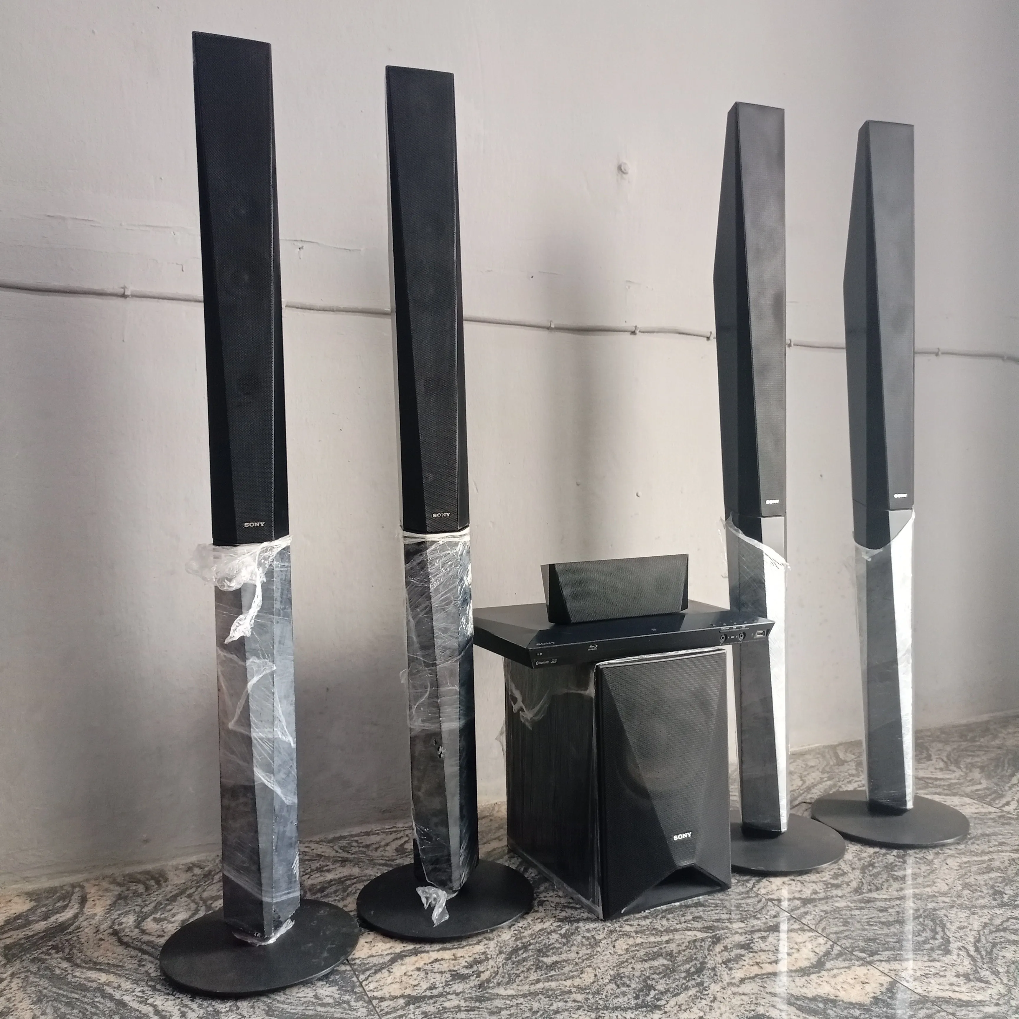 Used London Sony BDV-E6100 5.1Ch 1000W Smart Bluetooth Blu-ray 3D Tallboys DVD Home Cinema System with Built-in WiFi and Full Smart Features