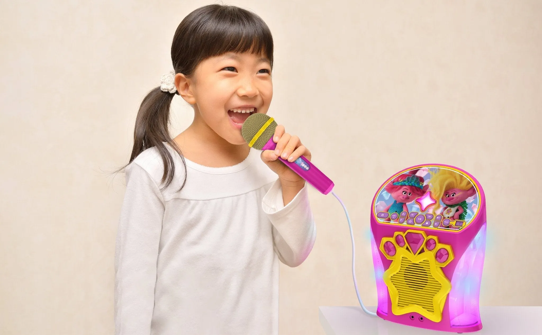 Trolls Band Together Karaoke Machine with EZ Link