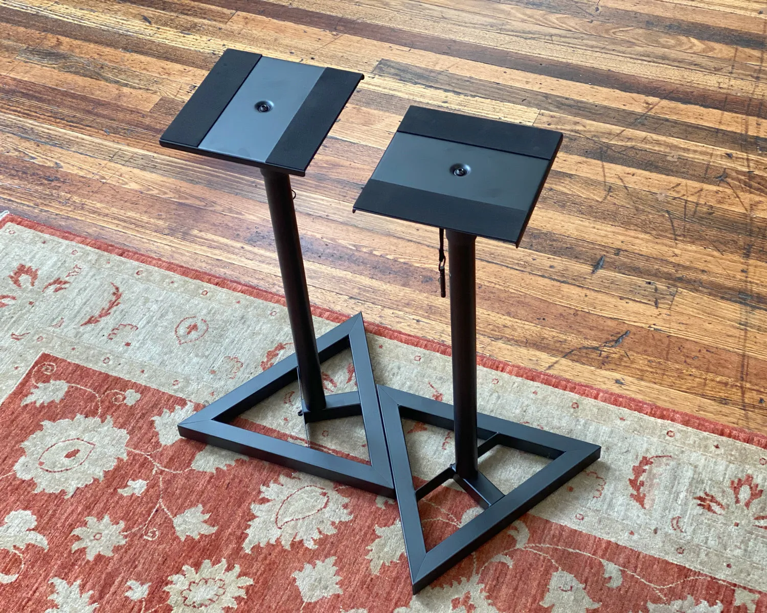 Xtreme Monitor Stands